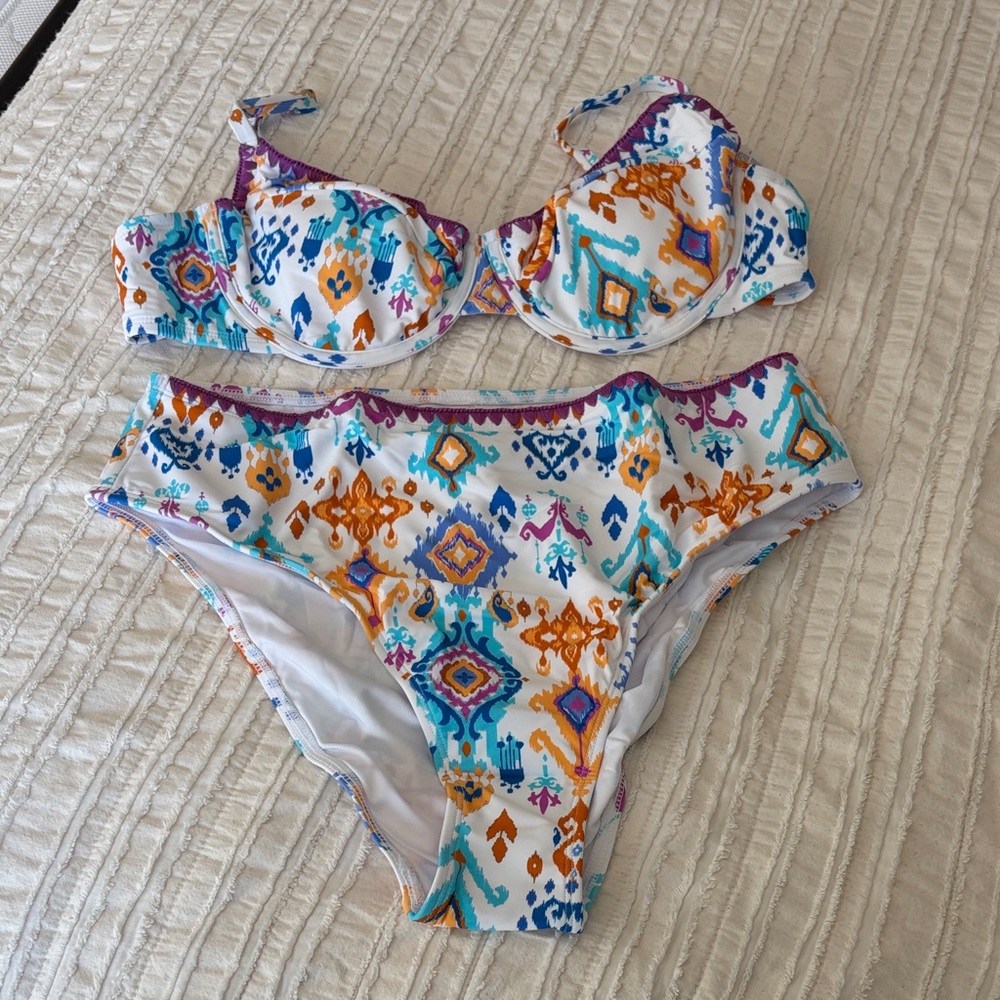 NWT White Multicolor Patterned Underwire Bikini Top and High Waist Bottoms - Picture 4 of 6